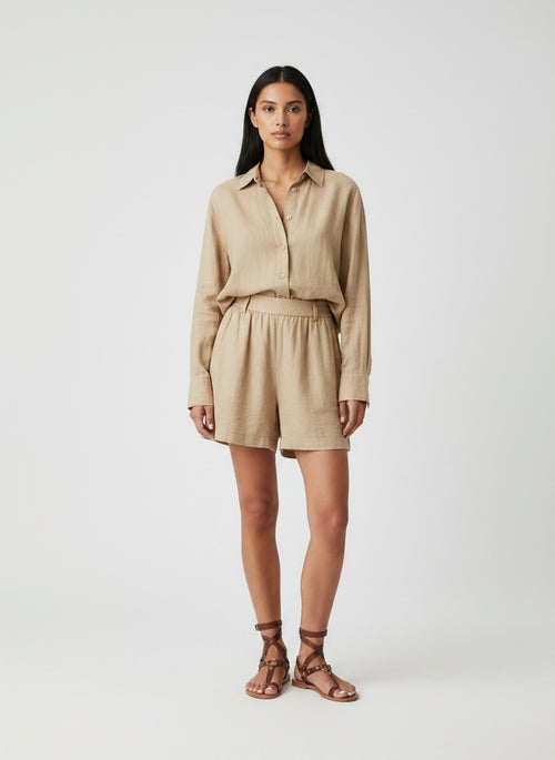 Standing front view of the model wearing Sandalias Mujer Serpiente Planas
