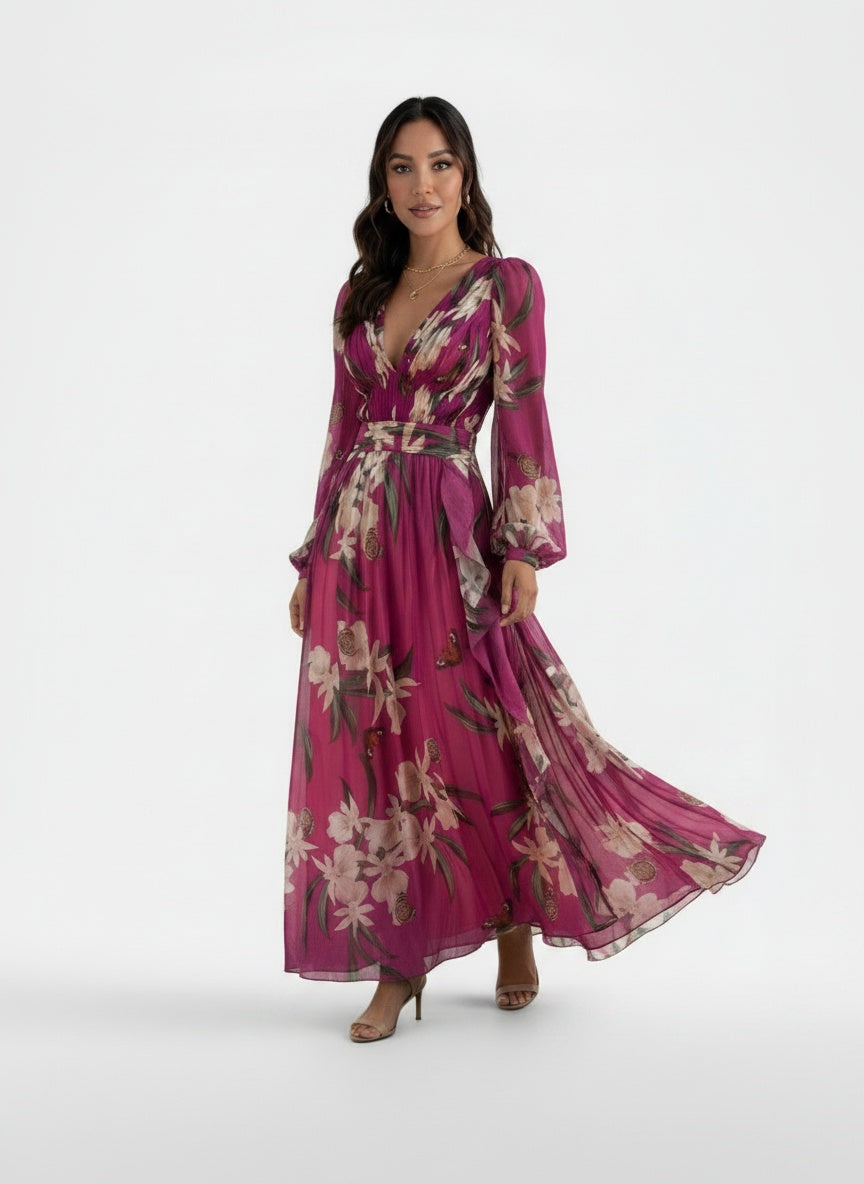 Full body view of the model wearing Vestido Maxi Floral Mujer Escote V