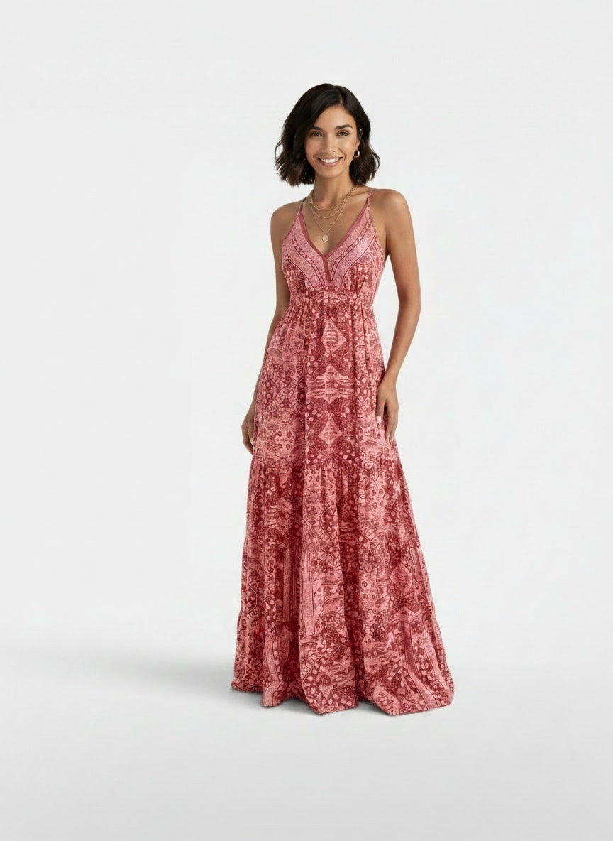 Side profile of the model wearing Vestido Largo Boho Mujer Tirantes Verano