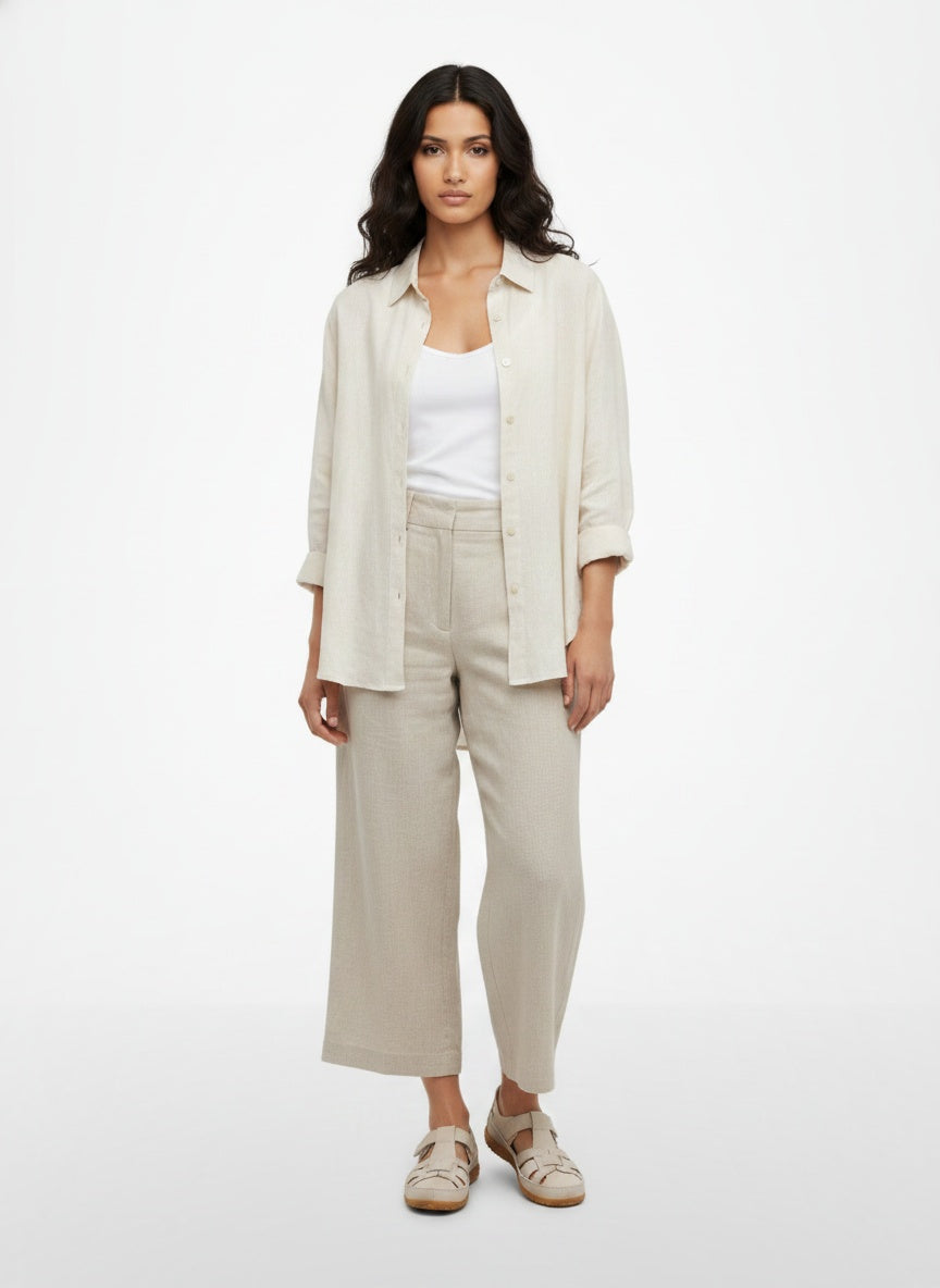 Standing front view of the model wearing Sandalias Ortopédicas Mujer Velcro