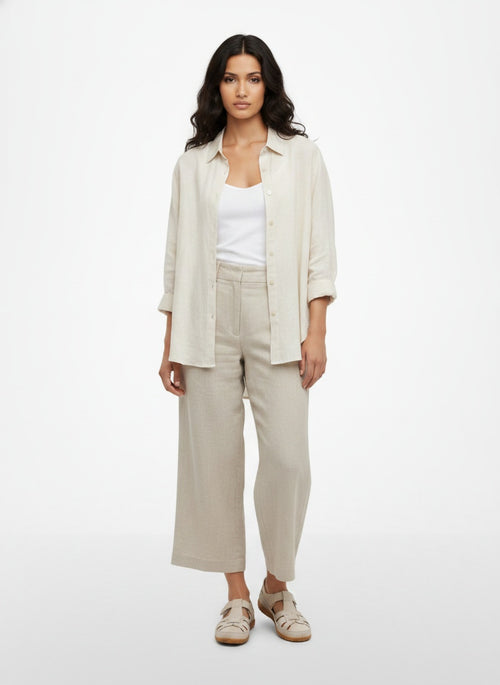 Standing front view of the model wearing Sandalias Ortopédicas Mujer Velcro