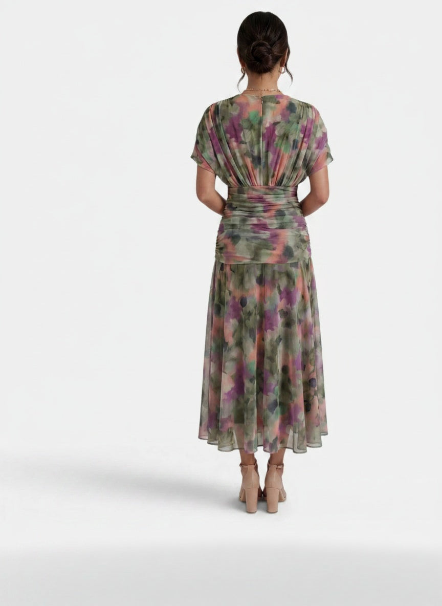 Back pose of the model wearing Vestido Maxi Mujer Gasa Estampado Cuello V