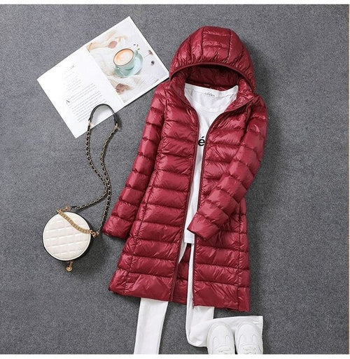 Abrigo acolchado ultraligero con capucha desmontable para mujer 3