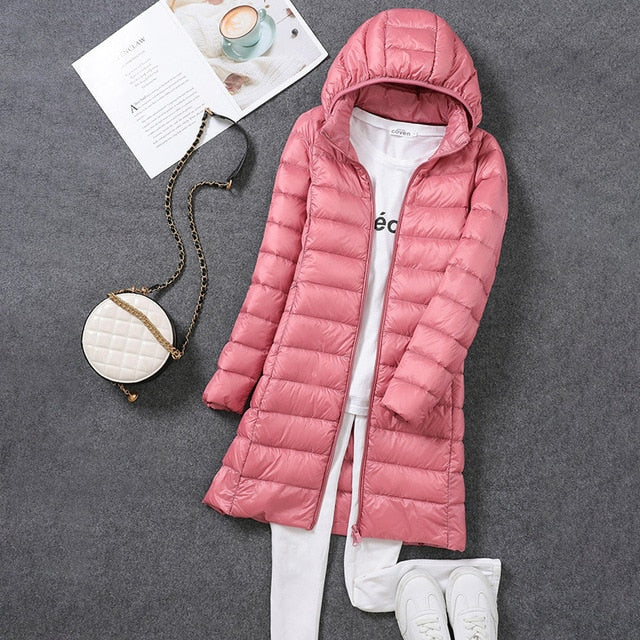 Abrigo acolchado ultraligero con capucha desmontable para mujer 5