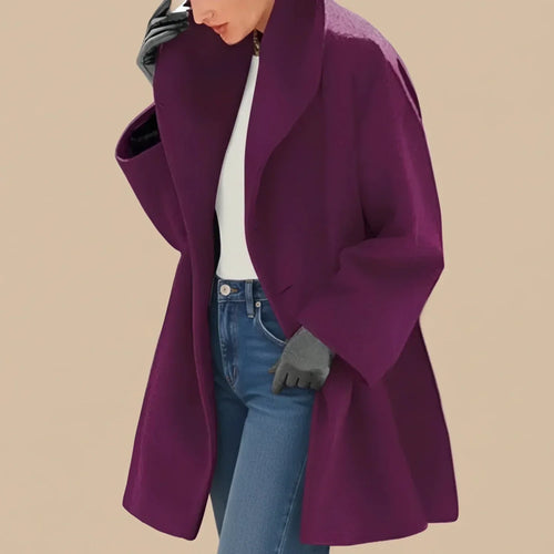 Abrigo de mujer oversize con cuello ancho y corte evasé 5