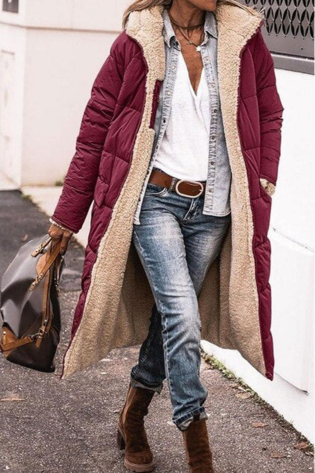 Abrigo largo reversible acolchado con capucha para mujer 4