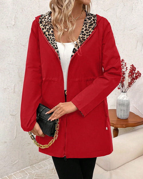 Abrigo reversible de mujer con capucha y estampado de leopardo 7