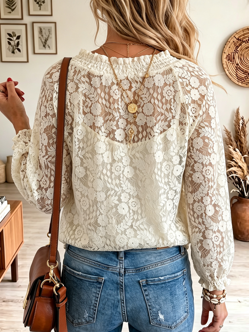 Blusa de encaje floral con escote en V 6