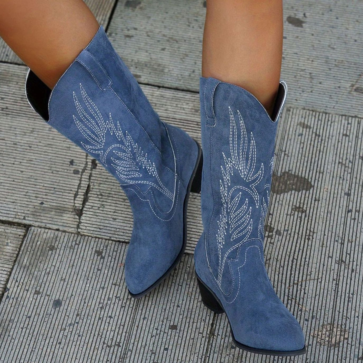 Botas cowboy mujer de caña ancha con bordado y tacón ancho 4