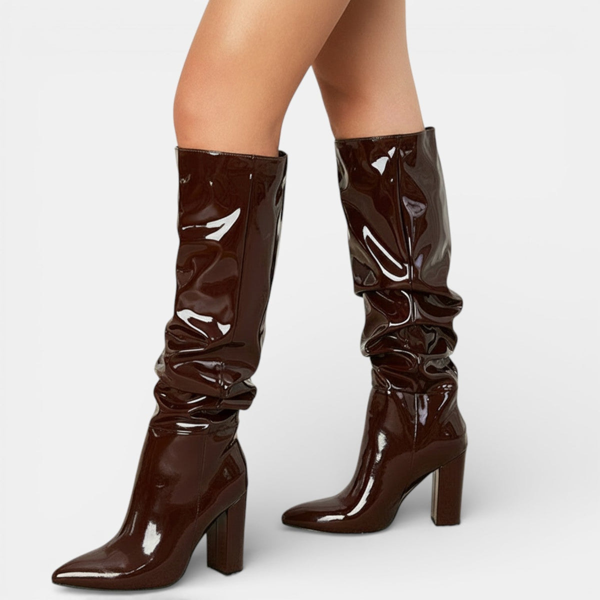 Botas de charol mujer con tacón grueso y punta fina 2