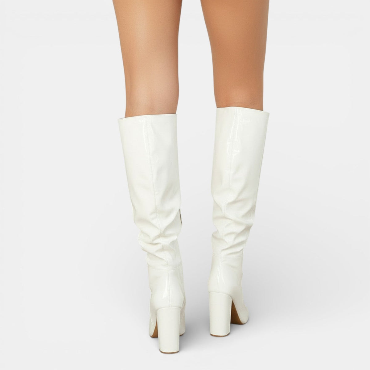 Botas de charol mujer con tacón grueso y punta fina 9