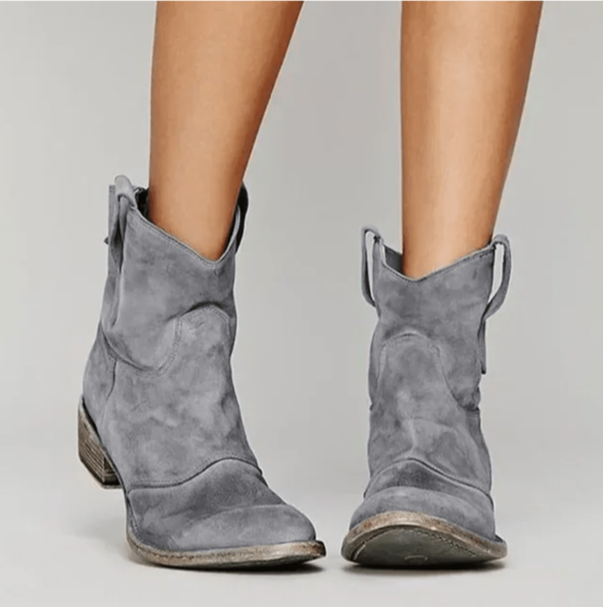 Botines camperos de ante para mujer de tacón bajo y punta redonda 5