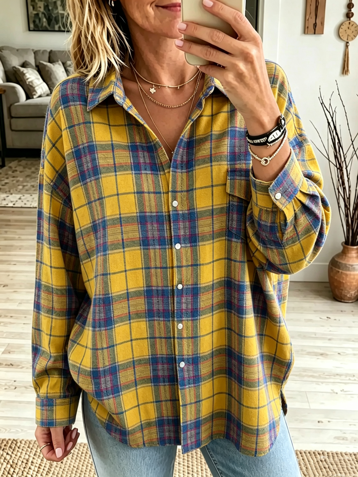 Camisa de mujer oversize a cuadros con botones y bolsillos 3