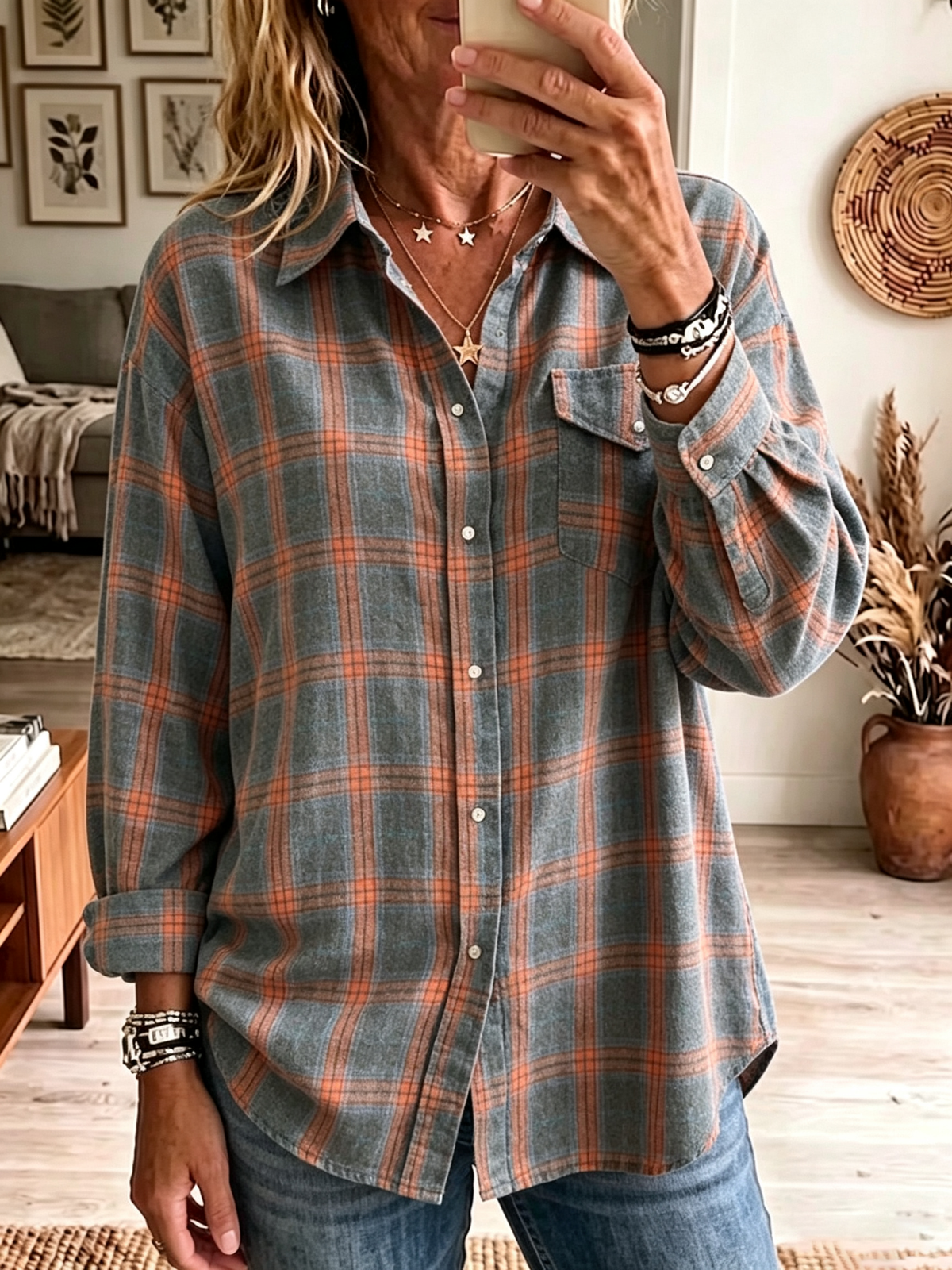 Camisa de mujer oversize a cuadros con botones y bolsillos 6