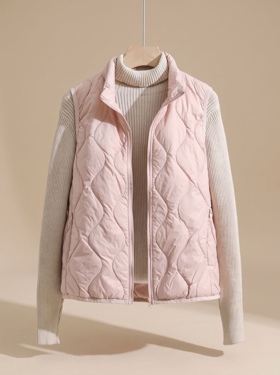 Chaleco acolchado mujer con cuello alto y bolsillos laterales 5