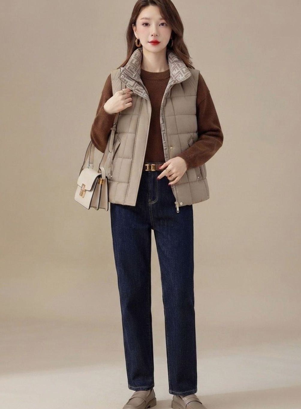 Chaleco acolchado mujer con cuello alto y cordón ajustable 8