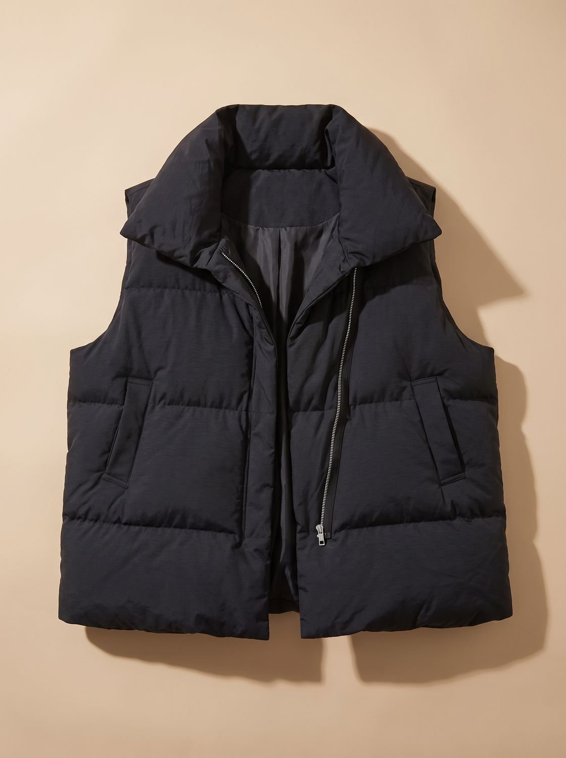 Chaleco acolchado mujer con cuello chal y cremallera doble 6