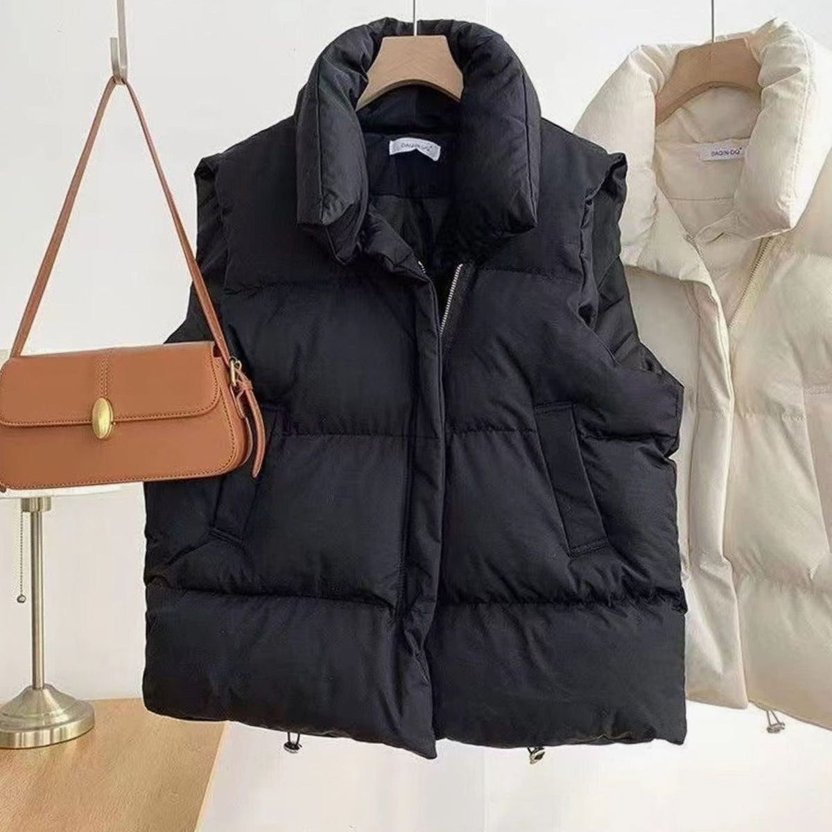 Chaleco acolchado mujer con cuello chal y cremallera doble 7