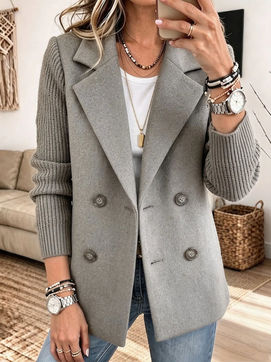 Chaqueta de mujer con doble botonadura y mangas de punto 2