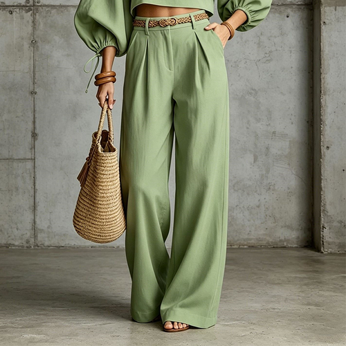Conjunto con top corto y pantalón de pernera ancha 9