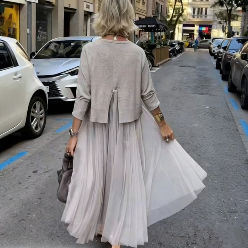 Conjunto de dos piezas con blusa corta y vestido largo fluido 9