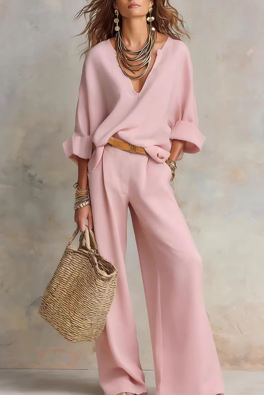 Conjunto fluido con blusa de escote en V y pantalón ancho 2