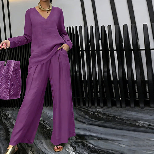 Conjunto fluido con blusa de escote en V y pantalón ancho elegante 6