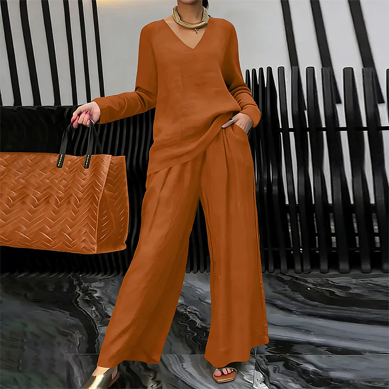 Conjunto fluido con blusa de escote en V y pantalón ancho elegante 8