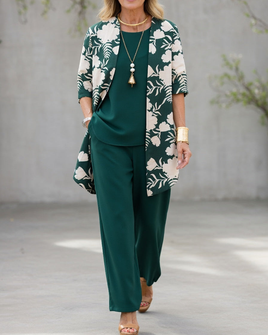 Conjunto tres piezas mujer con chaqueta floral y pantalón fluido 2