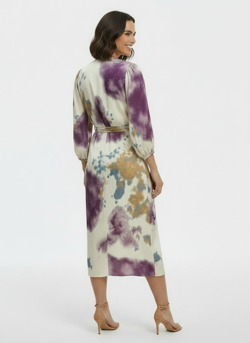 Back pose of the model wearing Vestido Midi Dos Piezas Mujer