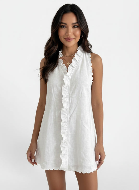 Full body view of the model wearing Vestido Corto Verano Mujer Lino