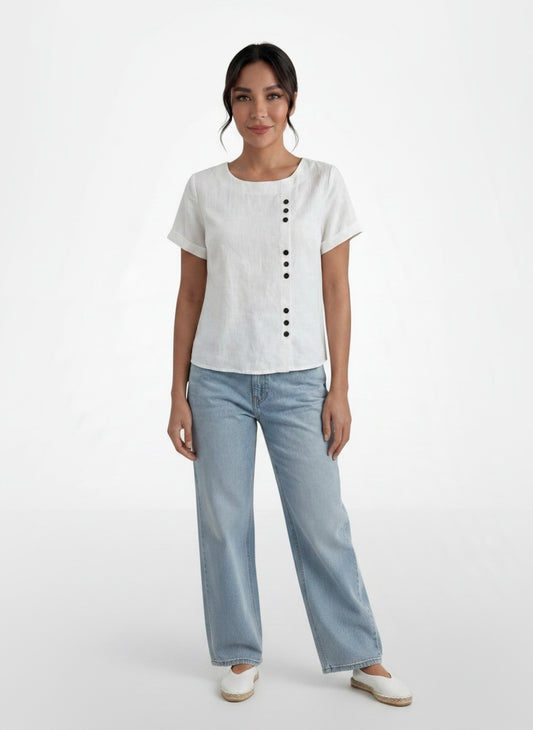 Full body view of the model wearing Camiseta Mujer Algodón Manga Corta