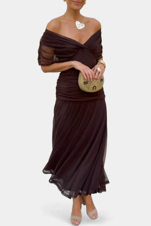 Vestido largo con escote bardot cruzado y falda fluida 1
