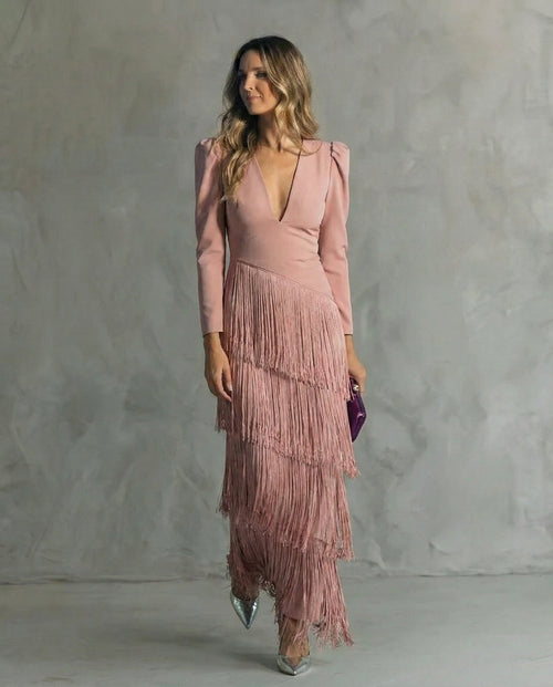 Vestido largo de flecos con escote en V y manga larga 3