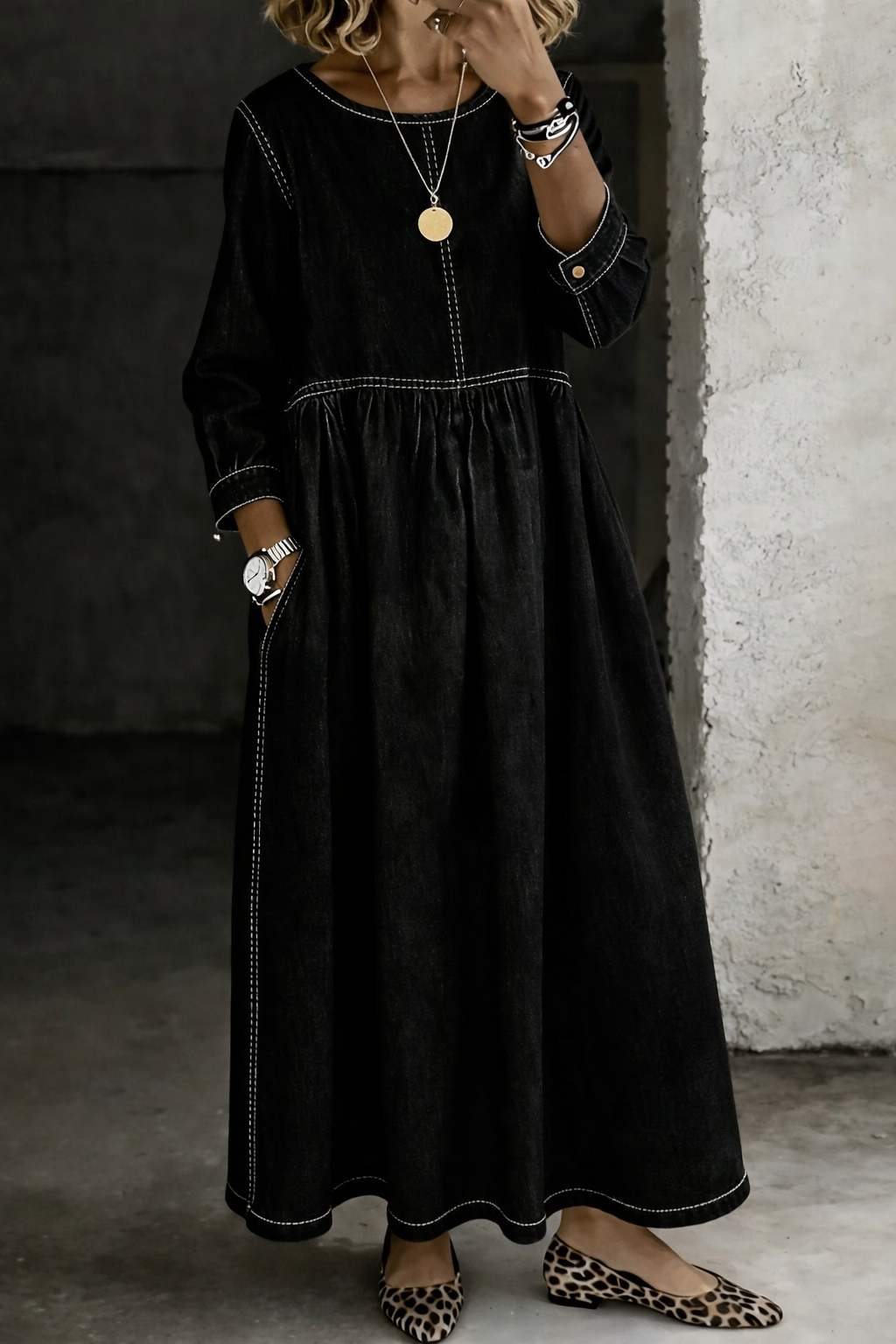 Vestido vaquero largo de manga larga con escote redondo 3